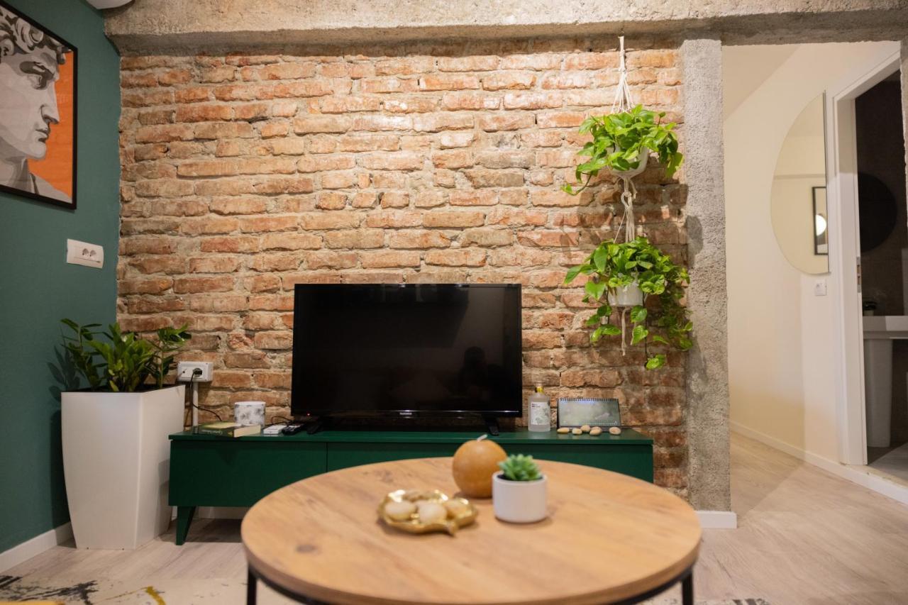 Three Doors Apartments, Kiwi 1+1 Apartment Tirana Eksteriør billede